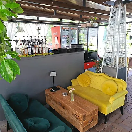 Boutique Empress فندق Rožňava