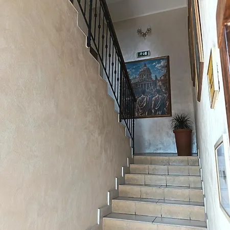Boutique Empress فندق 4*