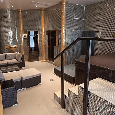 Boutique Empress 4*